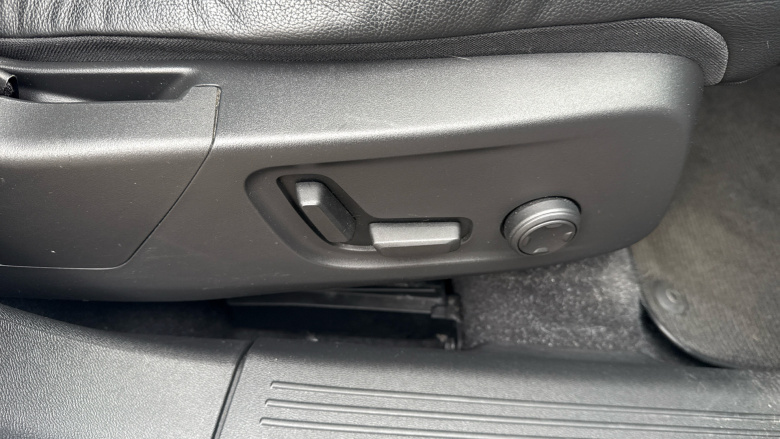 Volvo Xc40 2.0 T4 Inscription Pro 5dr AWD Geartronic Petrol Estate